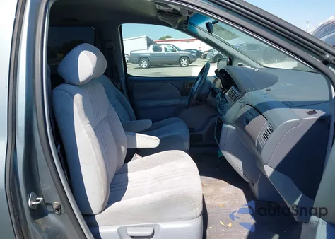 1999 Toyota Sienna Le from USA, damaged, VIN 4T3ZF13C8XU109975